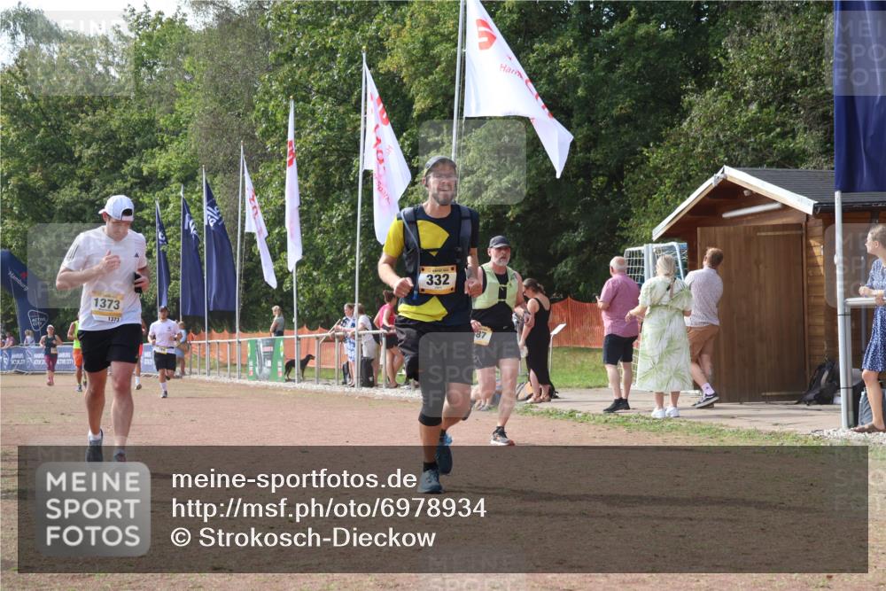 08.09.2024 - Airport Race Strokosch-Dieckow http://msf.ph/oto/6978934 08.09.2024 12:40:10 Ziel 332, 445, 487, 766, 820, 821, 1373, 1412 meine-sportfotos.de