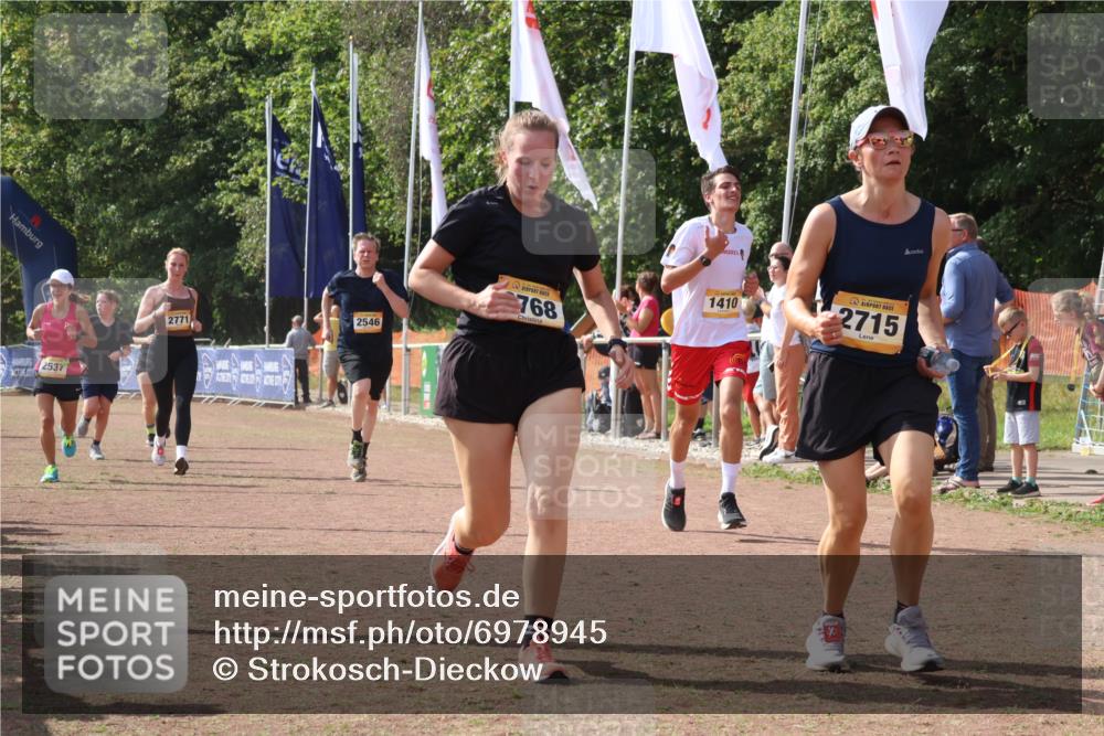 08.09.2024 - Airport Race Strokosch-Dieckow http://msf.ph/oto/6978945 08.09.2024 12:12:13 Ziel 1410, 2537, 2544, 2546, 2691, 2768, 2771 meine-sportfotos.de