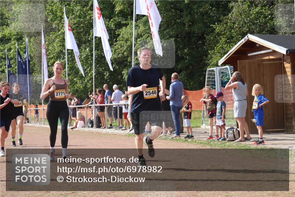 08.09.2024 - Airport Race Strokosch-Dieckow http://msf.ph/oto/6978982 08.09.2024 12:12:17 Ziel 1410, 2537, 2544, 2546, 2691, 2771, 2824, 3106 meine-sportfotos.de