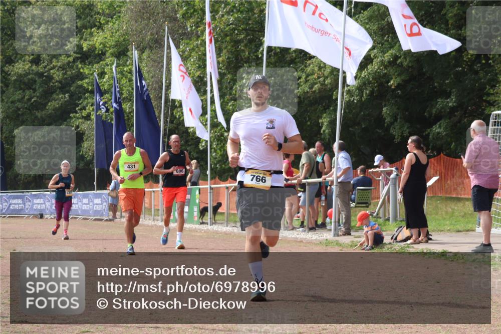 08.09.2024 - Airport Race Strokosch-Dieckow http://msf.ph/oto/6978996 08.09.2024 12:40:16 Ziel 431, 696, 766, 1330, 1373 meine-sportfotos.de