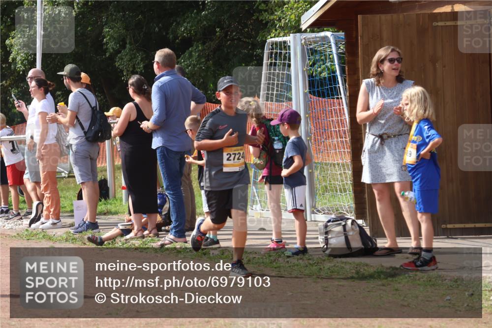 08.09.2024 - Airport Race Strokosch-Dieckow http://msf.ph/oto/6979103 08.09.2024 12:12:31 Ziel 2597, 2716, 2721, 2724, 2790, 2834 meine-sportfotos.de