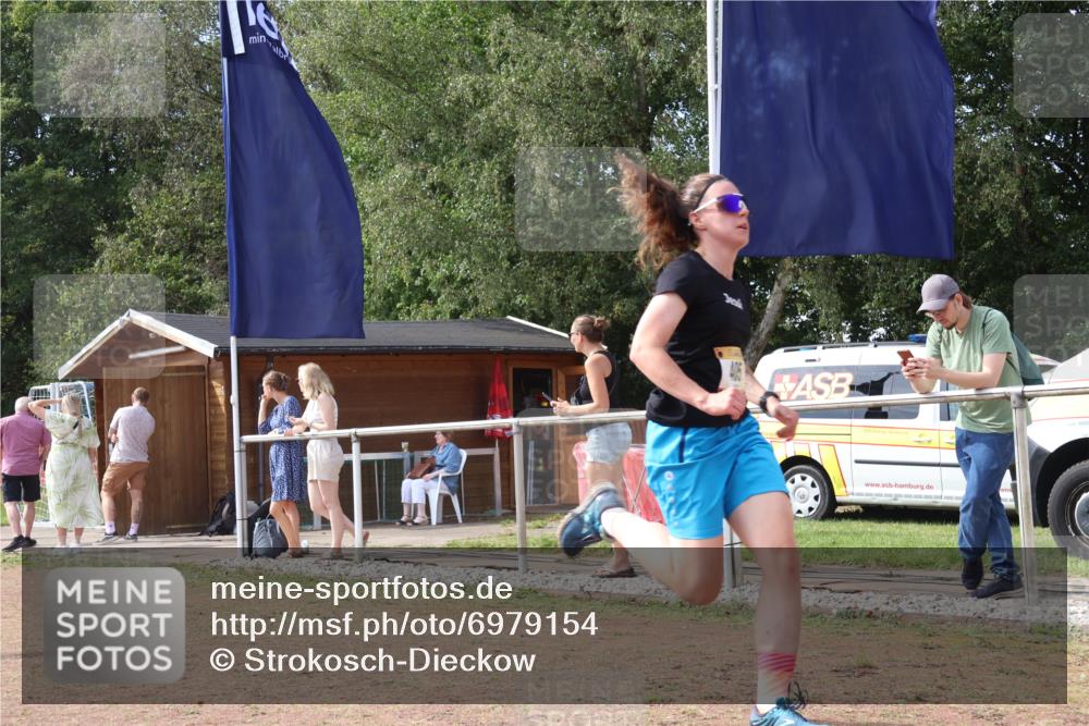 08.09.2024 - Airport Race Strokosch-Dieckow http://msf.ph/oto/6979154 08.09.2024 12:40:28 Ziel 41, 228, 405, 3015 meine-sportfotos.de