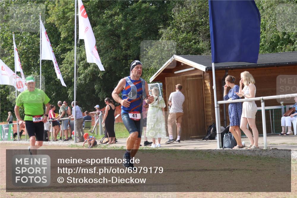 08.09.2024 - Airport Race Strokosch-Dieckow http://msf.ph/oto/6979179 08.09.2024 12:40:30 Ziel 41, 228, 3015 meine-sportfotos.de