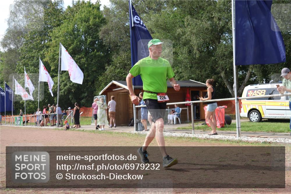 08.09.2024 - Airport Race Strokosch-Dieckow http://msf.ph/oto/6979232 08.09.2024 12:40:33 Ziel 41, 228, 533 meine-sportfotos.de