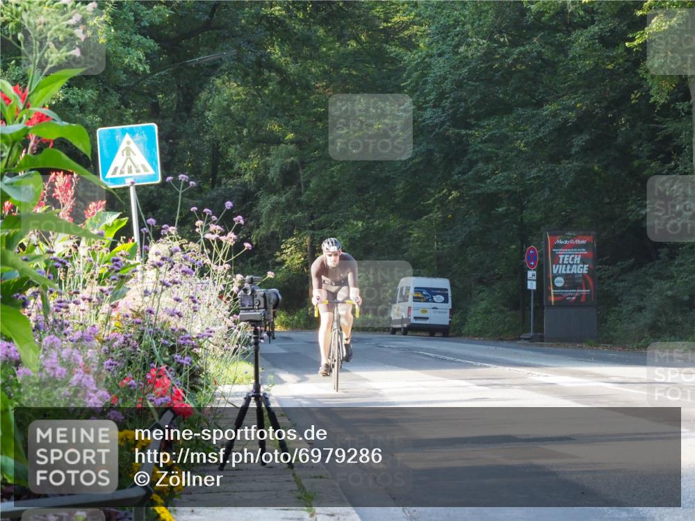08.09.2024 - Stadtparktriathlon Zöllner http://msf.ph/oto/6979286 08.09.2024 08:50:26 Radfahren 1, 19, 22, 32, 86 meine-sportfotos.de