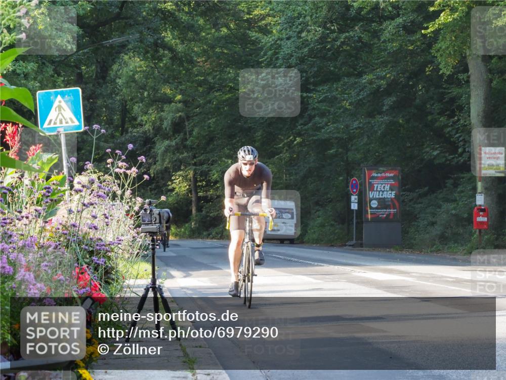 08.09.2024 - Stadtparktriathlon Zöllner http://msf.ph/oto/6979290 08.09.2024 08:50:27 Radfahren 1, 19, 22, 32, 86 meine-sportfotos.de