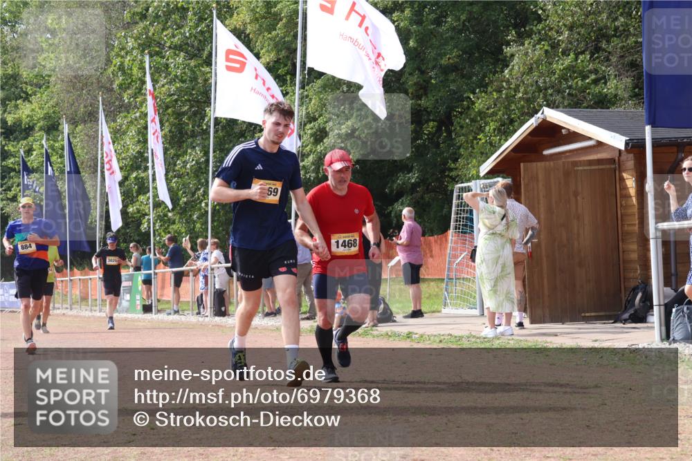 08.09.2024 - Airport Race Strokosch-Dieckow http://msf.ph/oto/6979368 08.09.2024 12:40:52 Ziel 884, 1013, 1274, 1468, 1469 meine-sportfotos.de