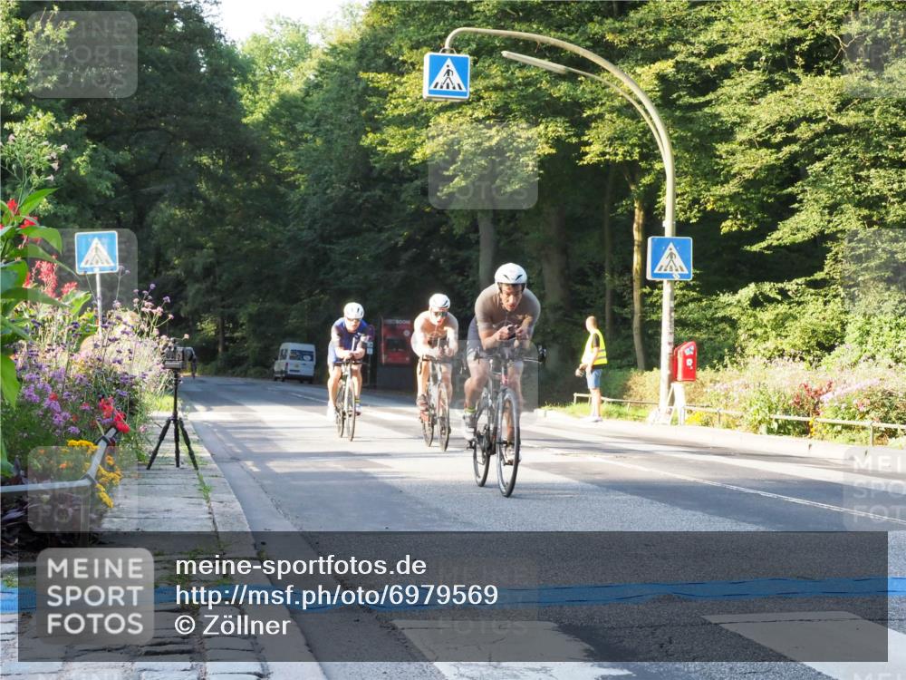 08.09.2024 - Stadtparktriathlon Zöllner http://msf.ph/oto/6979569 08.09.2024 08:53:06 Radfahren 4, 30, 42, 45 meine-sportfotos.de