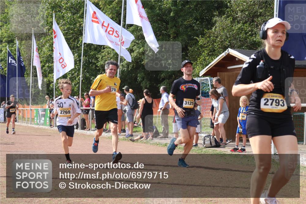 08.09.2024 - Airport Race Strokosch-Dieckow http://msf.ph/oto/6979715 08.09.2024 12:13:34 Ziel 2667, 2693, 2769, 2770, 2793, 3069, 3125, 3154 meine-sportfotos.de