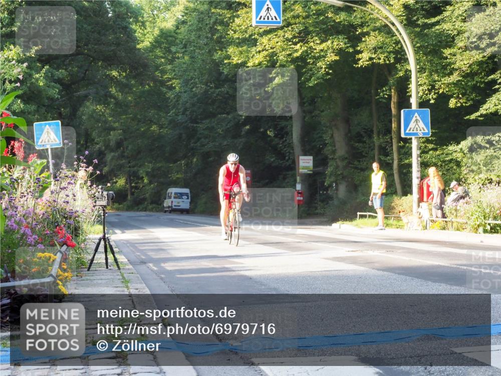 08.09.2024 - Stadtparktriathlon Zöllner http://msf.ph/oto/6979716 08.09.2024 08:55:56 Radfahren 2 meine-sportfotos.de