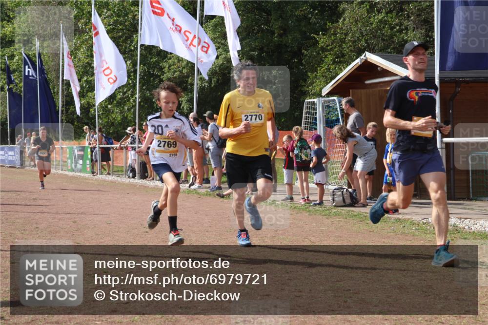 08.09.2024 - Airport Race Strokosch-Dieckow http://msf.ph/oto/6979721 08.09.2024 12:13:35 Ziel 2667, 2693, 2769, 2770, 2793, 3069, 3125, 3154 meine-sportfotos.de
