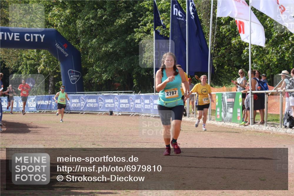 08.09.2024 - Airport Race Strokosch-Dieckow http://msf.ph/oto/6979810 08.09.2024 12:13:43 Ziel 2667, 2787, 3069 meine-sportfotos.de
