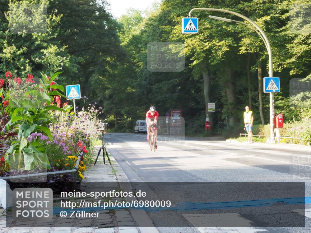 08.09.2024 - Stadtparktriathlon Zöllner http://msf.ph/oto/6980009 08.09.2024 08:58:20 Radfahren 23, 35, 37, 72 meine-sportfotos.de