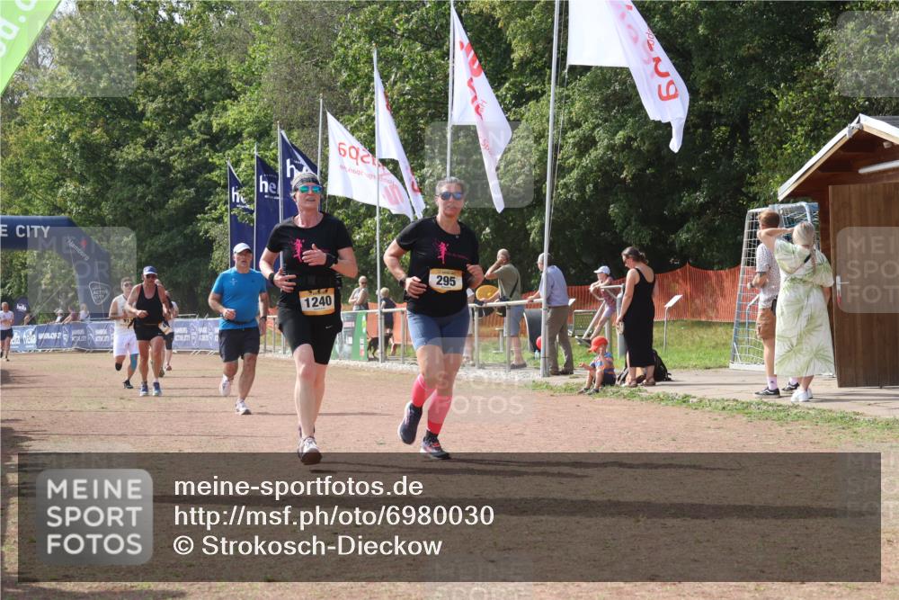 08.09.2024 - Airport Race Strokosch-Dieckow http://msf.ph/oto/6980030 08.09.2024 12:42:23 Ziel 295, 490, 504, 913, 1240, 1480, 3075 meine-sportfotos.de