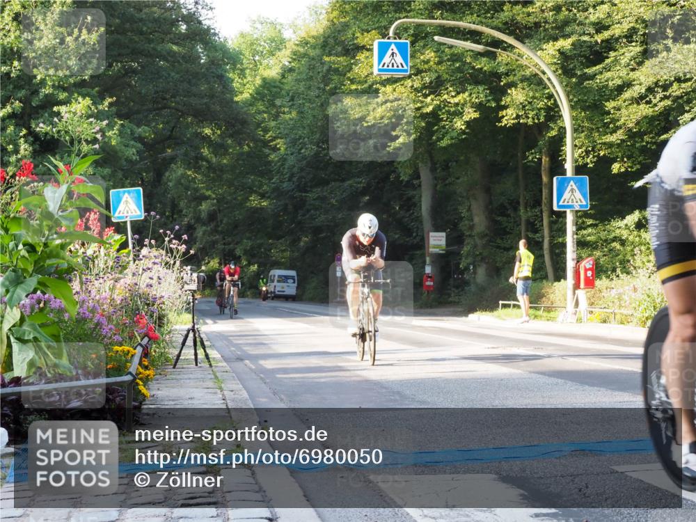 08.09.2024 - Stadtparktriathlon Zöllner http://msf.ph/oto/6980050 08.09.2024 08:58:53 Radfahren 27, 28, 57, 74 meine-sportfotos.de