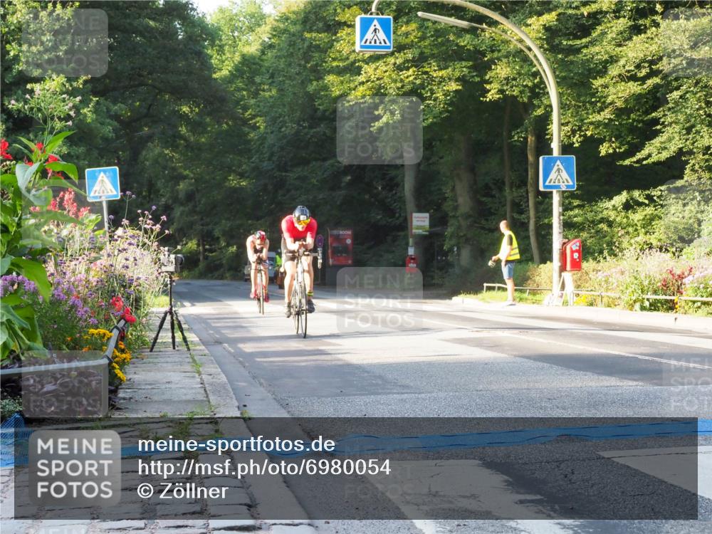 08.09.2024 - Stadtparktriathlon Zöllner http://msf.ph/oto/6980054 08.09.2024 08:58:55 Radfahren 27, 28, 57, 74 meine-sportfotos.de