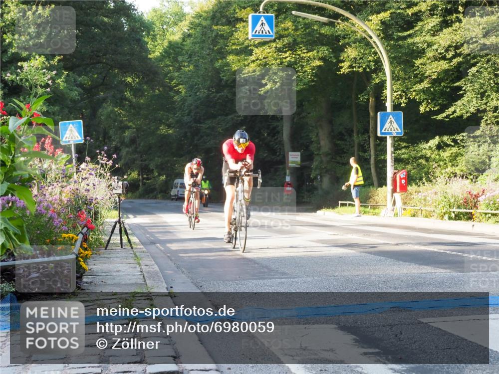08.09.2024 - Stadtparktriathlon Zöllner http://msf.ph/oto/6980059 08.09.2024 08:58:55 Radfahren 27, 28, 57, 74 meine-sportfotos.de