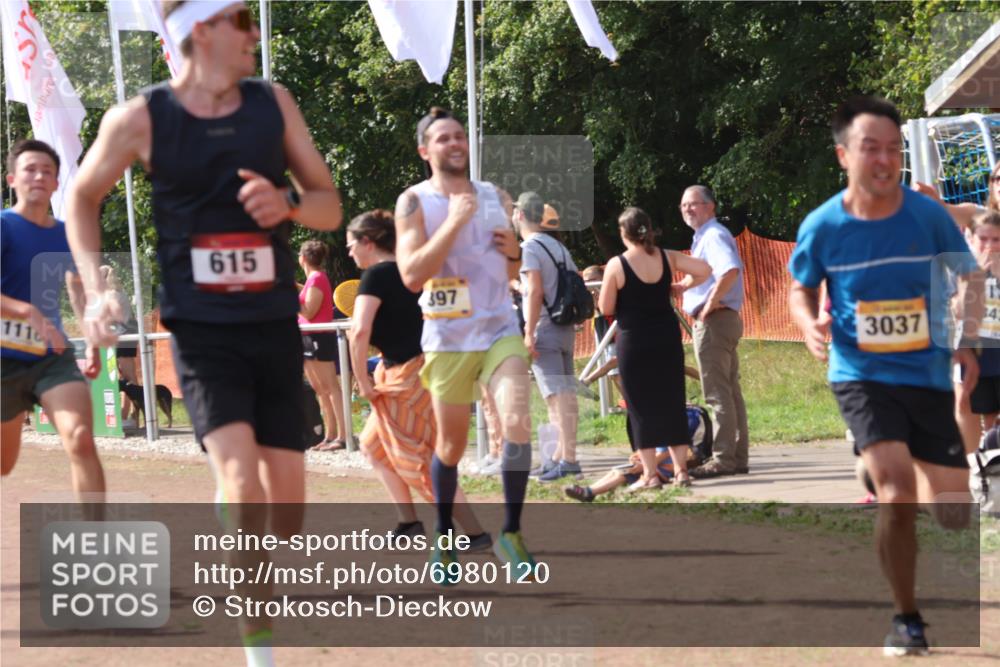 08.09.2024 - Airport Race Strokosch-Dieckow http://msf.ph/oto/6980120 08.09.2024 12:14:27 Ziel 397, 615, 809, 1116, 2605, 3037 meine-sportfotos.de