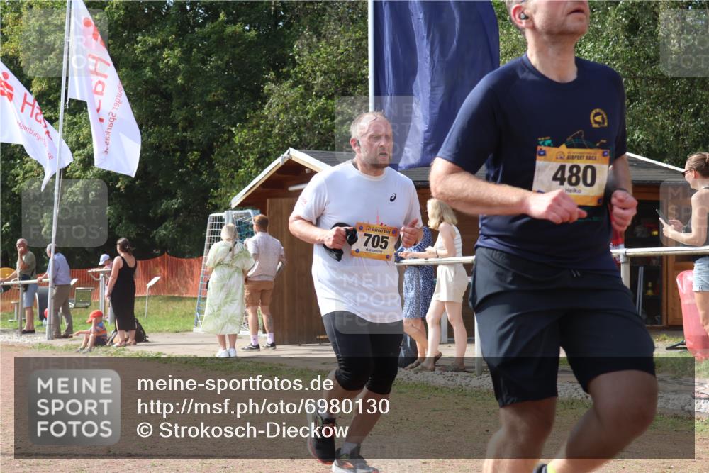 08.09.2024 - Airport Race Strokosch-Dieckow http://msf.ph/oto/6980130 08.09.2024 12:42:33 Ziel 126, 480, 490, 599, 705, 913, 1233 meine-sportfotos.de