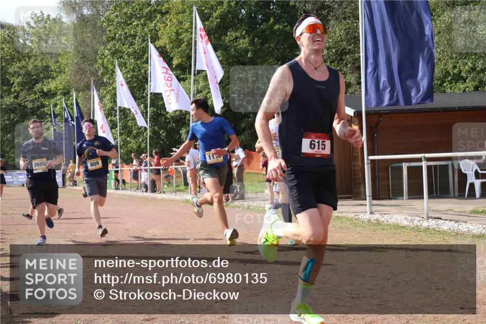 08.09.2024 - Airport Race Strokosch-Dieckow http://msf.ph/oto/6980135 08.09.2024 12:14:28 Ziel 397, 615, 809, 1116, 2605, 3037 meine-sportfotos.de