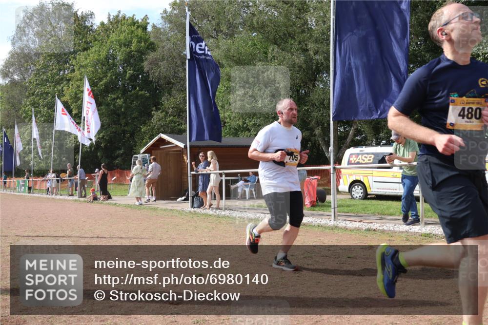 08.09.2024 - Airport Race Strokosch-Dieckow http://msf.ph/oto/6980140 08.09.2024 12:42:34 Ziel 126, 480, 490, 599, 705, 1233 meine-sportfotos.de
