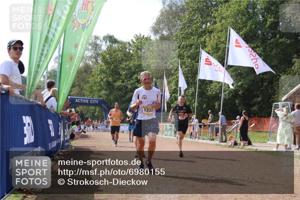 08.09.2024 - Airport Race Strokosch-Dieckow http://msf.ph/oto/6980155 08.09.2024 12:42:40 Ziel 126, 438, 599, 1233, 3047, 3048 meine-sportfotos.de