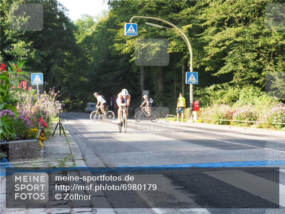 08.09.2024 - Stadtparktriathlon Zöllner http://msf.ph/oto/6980179 08.09.2024 08:59:53 Radfahren 7, 13, 58, 61, 88 meine-sportfotos.de