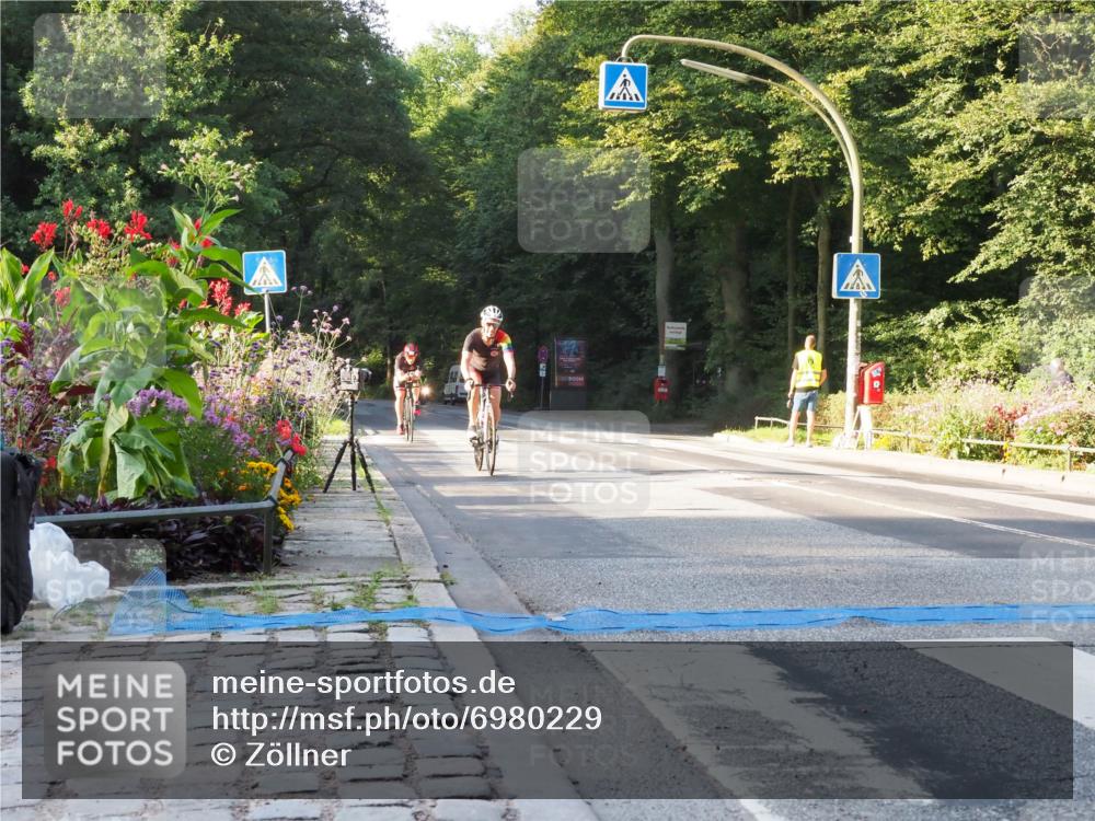 08.09.2024 - Stadtparktriathlon Zöllner http://msf.ph/oto/6980229 08.09.2024 09:00:57 Radfahren 6, 14, 17, 64 meine-sportfotos.de