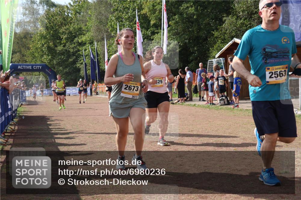 08.09.2024 - Airport Race Strokosch-Dieckow http://msf.ph/oto/6980236 08.09.2024 12:14:40 Ziel 396, 926, 2563, 2673, 2689, 2764, 2777, 2794, 2829, 3077 meine-sportfotos.de