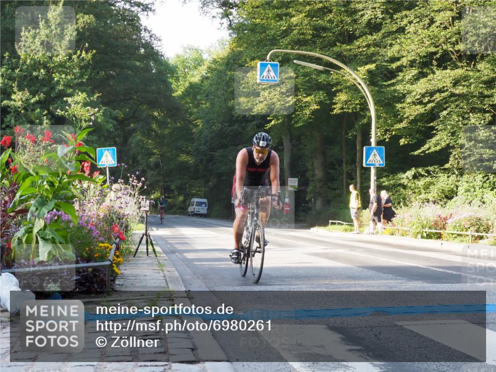 08.09.2024 - Stadtparktriathlon Zöllner http://msf.ph/oto/6980261 08.09.2024 09:01:14 Radfahren 16, 38, 65, 114 meine-sportfotos.de