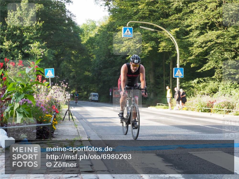 08.09.2024 - Stadtparktriathlon Zöllner http://msf.ph/oto/6980263 08.09.2024 09:01:14 Radfahren 16, 38, 65, 114 meine-sportfotos.de