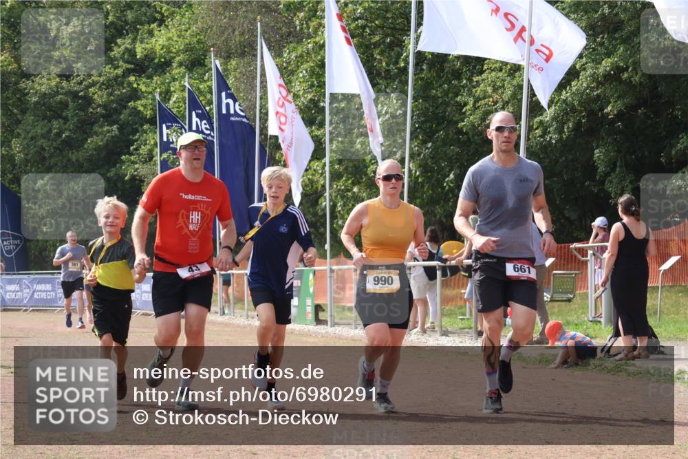 08.09.2024 - Airport Race Strokosch-Dieckow http://msf.ph/oto/6980291 08.09.2024 12:42:56 Ziel 43, 381, 661, 990, 1023 meine-sportfotos.de