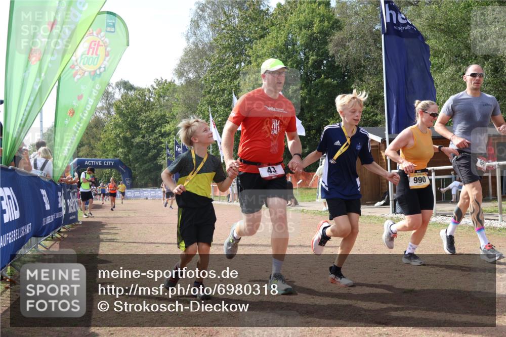 08.09.2024 - Airport Race Strokosch-Dieckow http://msf.ph/oto/6980318 08.09.2024 12:42:59 Ziel 43, 307, 381, 661, 990, 1023 meine-sportfotos.de