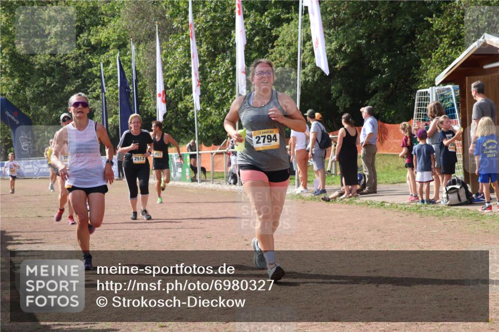 08.09.2024 - Airport Race Strokosch-Dieckow http://msf.ph/oto/6980327 08.09.2024 12:14:48 Ziel 216, 396, 926, 2513, 2637, 2689, 2764, 2794, 2849, 3077, 3121 meine-sportfotos.de