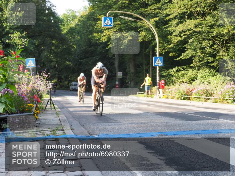08.09.2024 - Stadtparktriathlon Zöllner http://msf.ph/oto/6980337 08.09.2024 09:02:24 Radfahren 48, 51, 92, 99, 102 meine-sportfotos.de