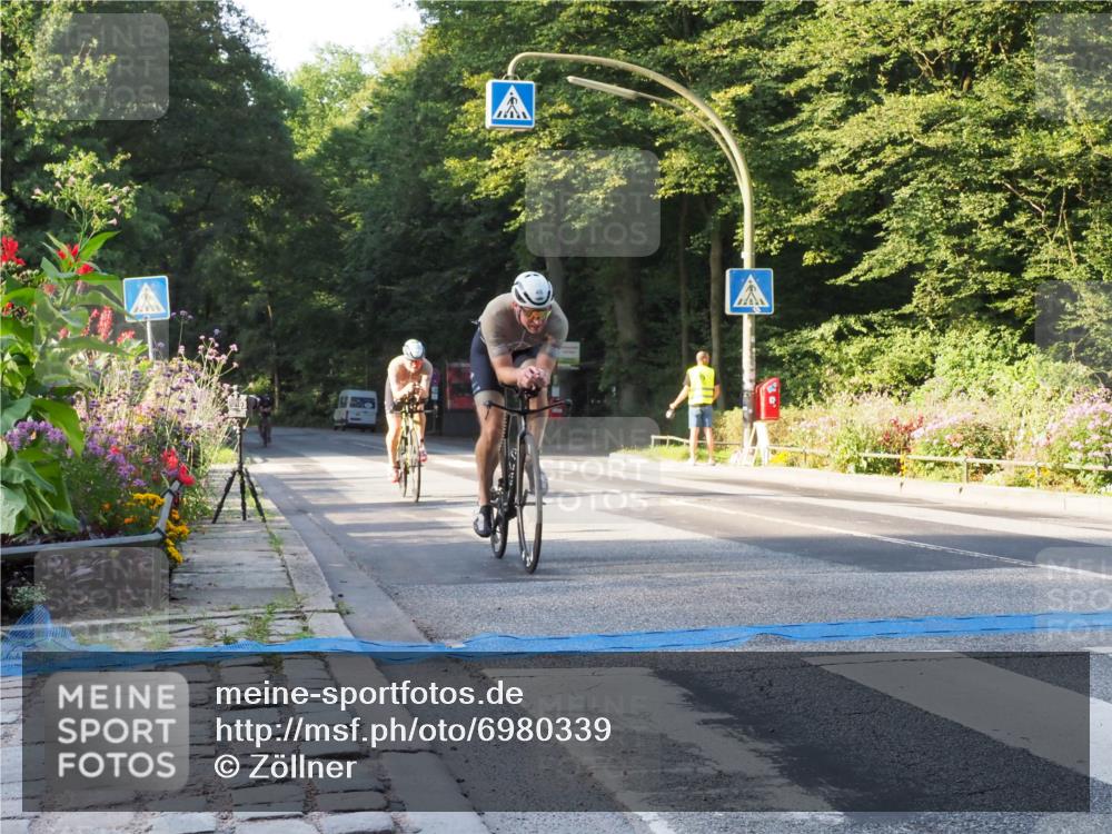 08.09.2024 - Stadtparktriathlon Zöllner http://msf.ph/oto/6980339 08.09.2024 09:02:25 Radfahren 48, 51, 92, 99, 102 meine-sportfotos.de