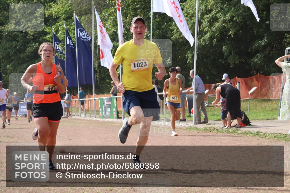 08.09.2024 - Airport Race Strokosch-Dieckow http://msf.ph/oto/6980358 08.09.2024 12:43:05 Ziel 307, 381, 420, 1023 meine-sportfotos.de