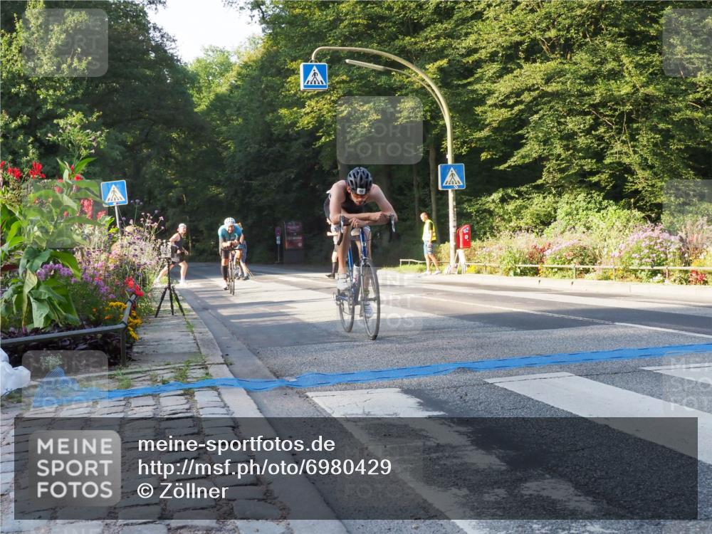 08.09.2024 - Stadtparktriathlon Zöllner http://msf.ph/oto/6980429 08.09.2024 09:03:16 Radfahren 56, 110, 120, 125 meine-sportfotos.de