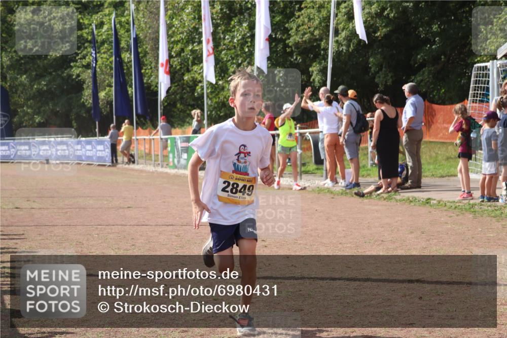 08.09.2024 - Airport Race Strokosch-Dieckow http://msf.ph/oto/6980431 08.09.2024 12:14:56 Ziel 216, 2637, 2849 meine-sportfotos.de