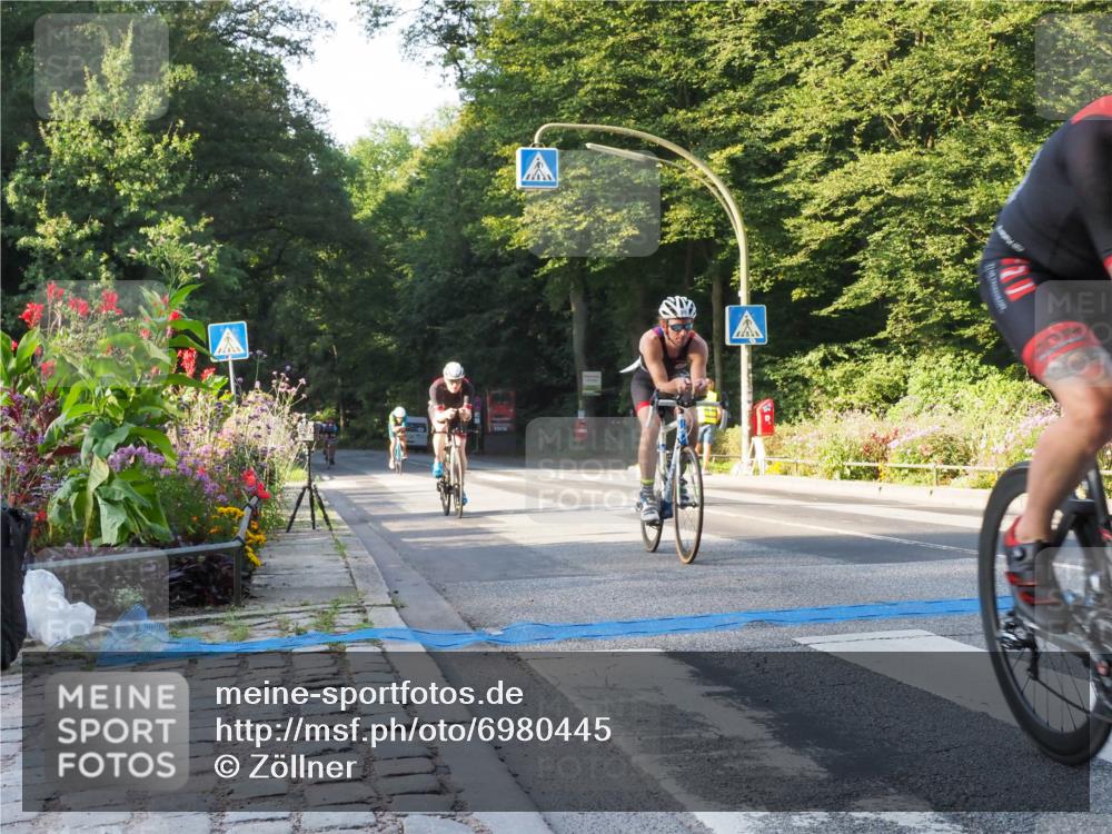 08.09.2024 - Stadtparktriathlon Zöllner http://msf.ph/oto/6980445 08.09.2024 09:03:31 Radfahren 53, 66, 98, 108, 112, 127 meine-sportfotos.de