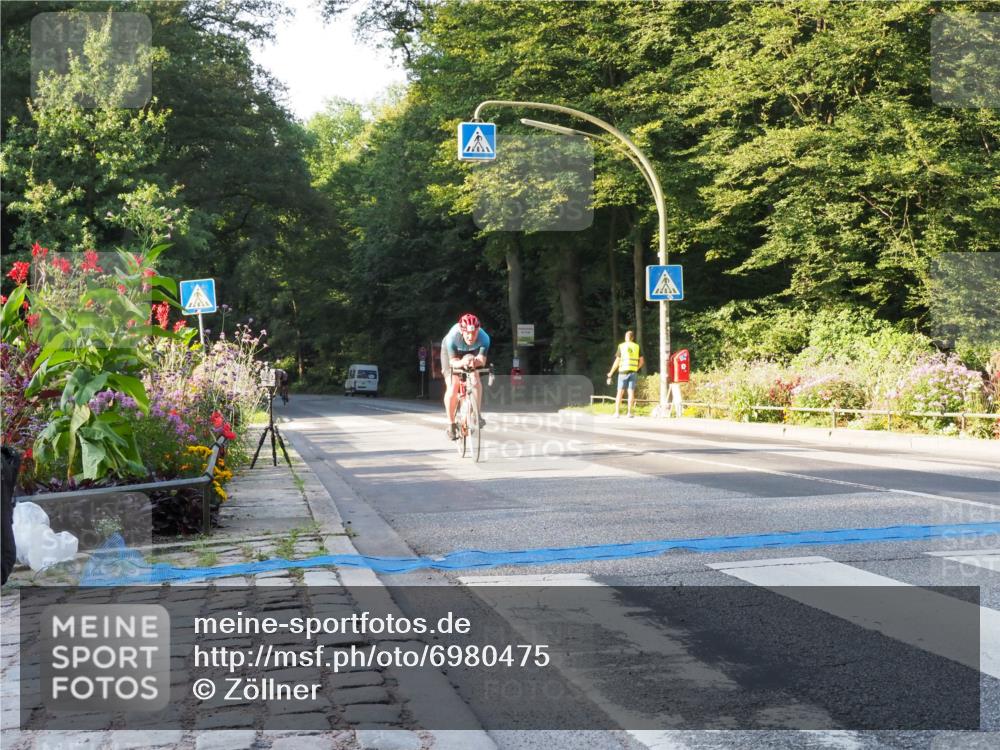 08.09.2024 - Stadtparktriathlon Zöllner http://msf.ph/oto/6980475 08.09.2024 09:03:34 Radfahren 2, 53, 66, 98, 108, 112, 127 meine-sportfotos.de