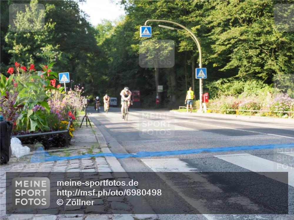 08.09.2024 - Stadtparktriathlon Zöllner http://msf.ph/oto/6980498 08.09.2024 09:03:46 Radfahren 2, 15, 21, 25, 26, 44, 63, 80, 94, 109 meine-sportfotos.de