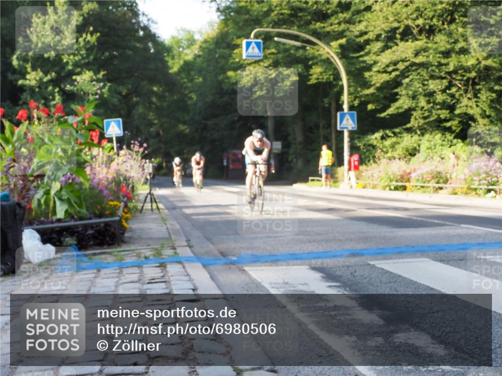 08.09.2024 - Stadtparktriathlon Zöllner http://msf.ph/oto/6980506 08.09.2024 09:03:47 Radfahren 2, 15, 21, 25, 26, 40, 44, 54, 63, 72, 80, 94, 109 meine-sportfotos.de