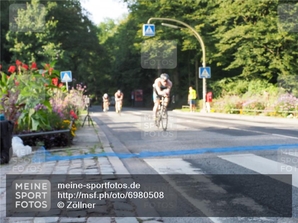 08.09.2024 - Stadtparktriathlon Zöllner http://msf.ph/oto/6980508 08.09.2024 09:03:47 Radfahren 2, 15, 21, 25, 26, 40, 44, 54, 63, 72, 80, 94, 109 meine-sportfotos.de