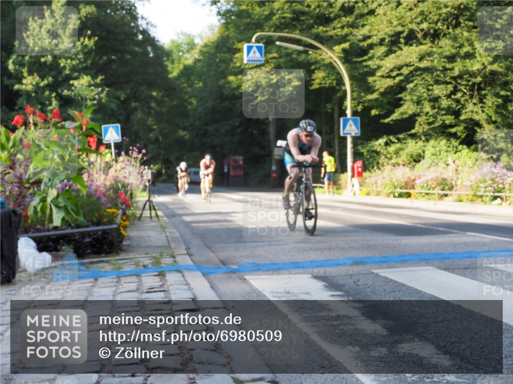 08.09.2024 - Stadtparktriathlon Zöllner http://msf.ph/oto/6980509 08.09.2024 09:03:47 Radfahren 2, 15, 21, 25, 26, 40, 44, 54, 63, 72, 80, 94, 109 meine-sportfotos.de