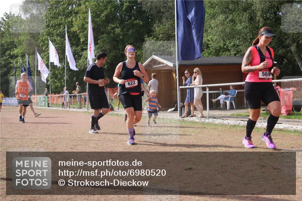 08.09.2024 - Airport Race Strokosch-Dieckow http://msf.ph/oto/6980520 08.09.2024 12:43:22 Ziel 220, 569, 622, 840, 1117, 1503 meine-sportfotos.de