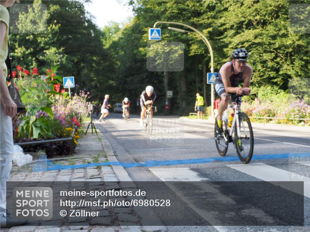 08.09.2024 - Stadtparktriathlon Zöllner http://msf.ph/oto/6980528 08.09.2024 09:03:49 Radfahren 15, 21, 25, 26, 40, 44, 54, 63, 72, 76, 80, 83, 94, 109 meine-sportfotos.de