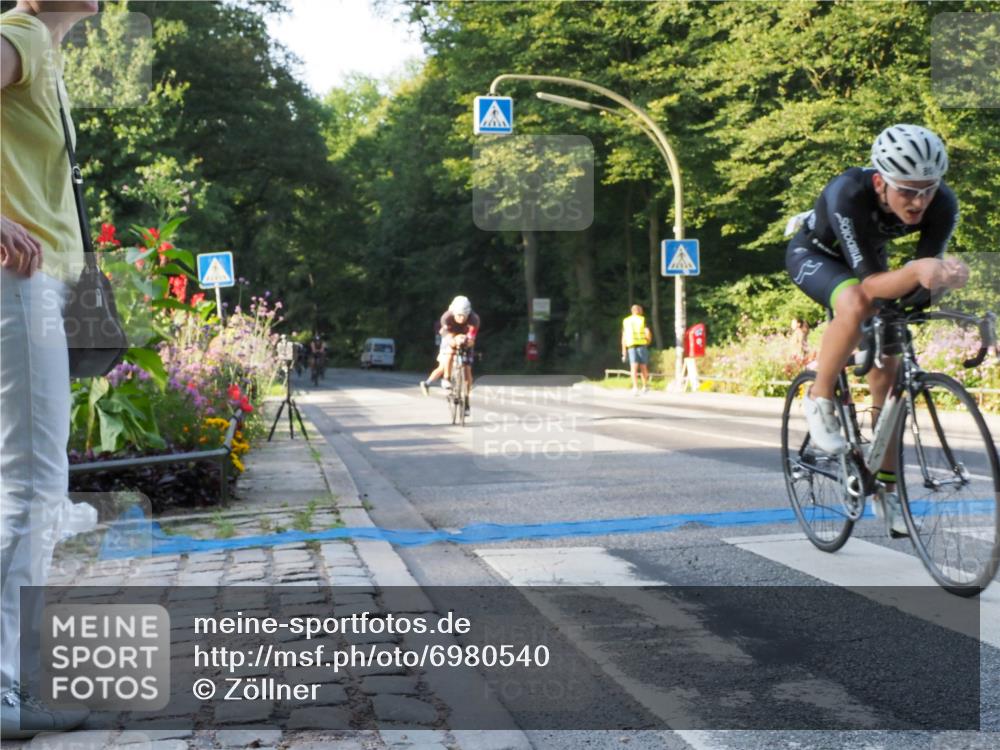 08.09.2024 - Stadtparktriathlon Zöllner http://msf.ph/oto/6980540 08.09.2024 09:03:50 Radfahren 15, 21, 25, 26, 40, 44, 54, 63, 72, 76, 80, 83, 94, 109 meine-sportfotos.de