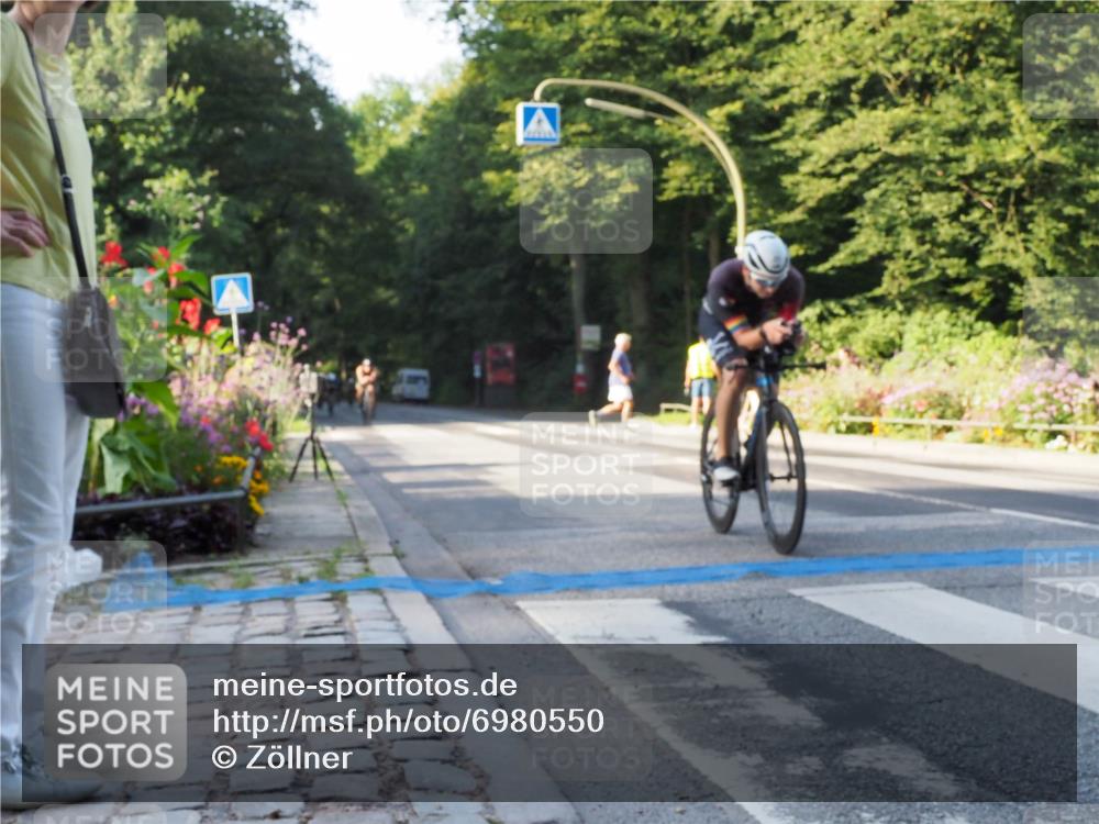 08.09.2024 - Stadtparktriathlon Zöllner http://msf.ph/oto/6980550 08.09.2024 09:03:51 Radfahren 15, 21, 25, 26, 40, 44, 54, 63, 72, 76, 80, 83, 89, 94, 109 meine-sportfotos.de