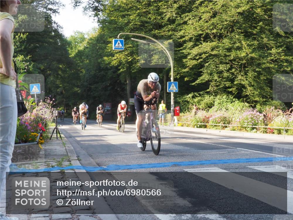 08.09.2024 - Stadtparktriathlon Zöllner http://msf.ph/oto/6980566 08.09.2024 09:03:56 Radfahren 15, 20, 21, 35, 37, 40, 44, 54, 63, 71, 72, 76, 83, 89, 94 meine-sportfotos.de